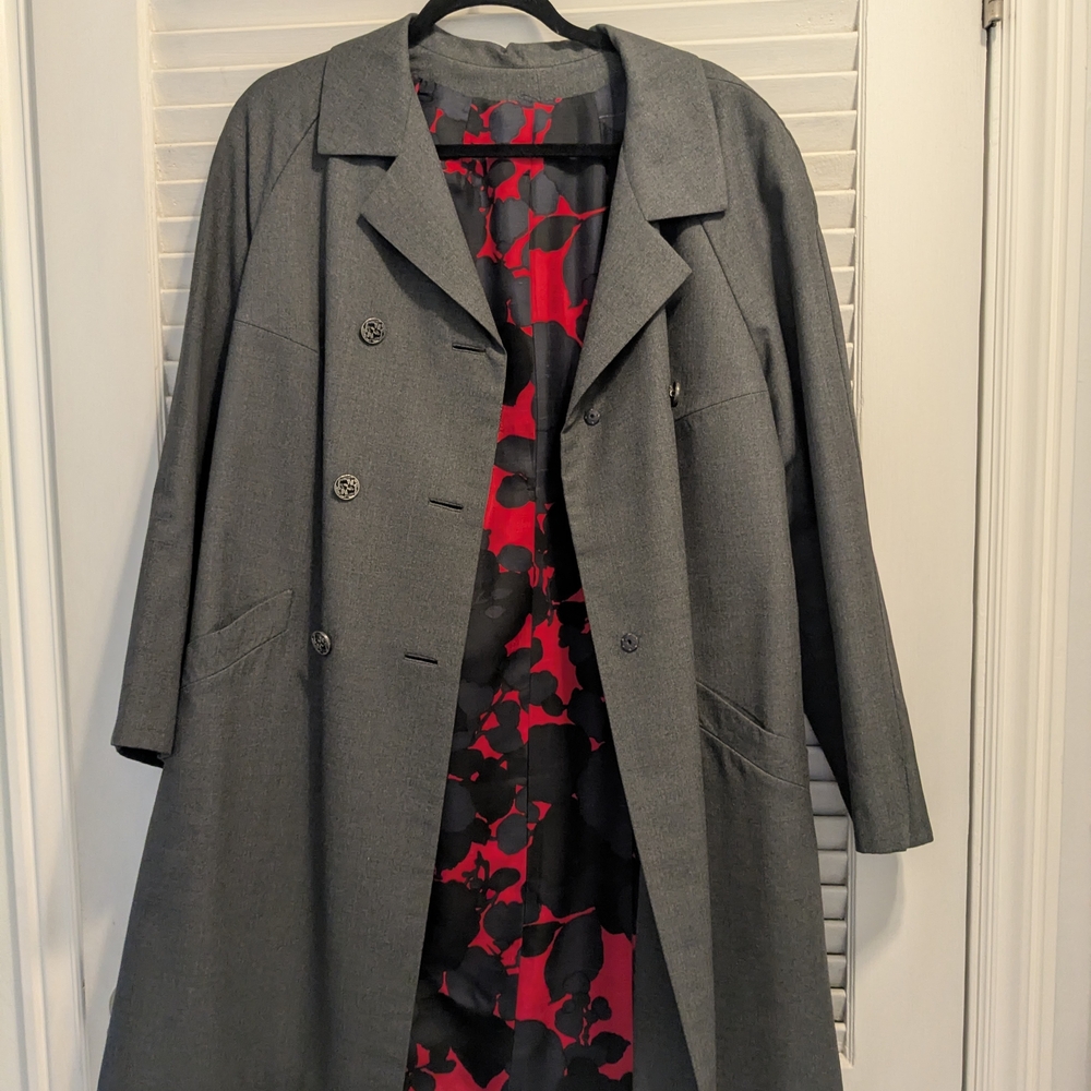 Vintage Handmade Jacket With A Beautiful Silk Lining.